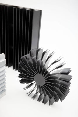 Stabiler Aluminiumverdrängungs-Rostschutzkühlkörper, verdrängte Aluminiumautomobilprofile
