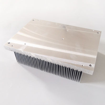 IGBT-großer Aluminiumrostschutzkühlkörper-elektronische Bauelemente werfen 4mm