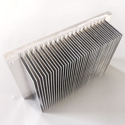 IGBT-großer Aluminiumrostschutzkühlkörper-elektronische Bauelemente werfen 4mm