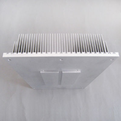 Legierungs-praktischer TECHNISCHER Kühlkörper, silberner verdrängter Aluminiumkühlkörper