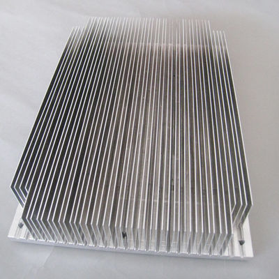 Legierungs-praktischer TECHNISCHER Kühlkörper, silberner verdrängter Aluminiumkühlkörper